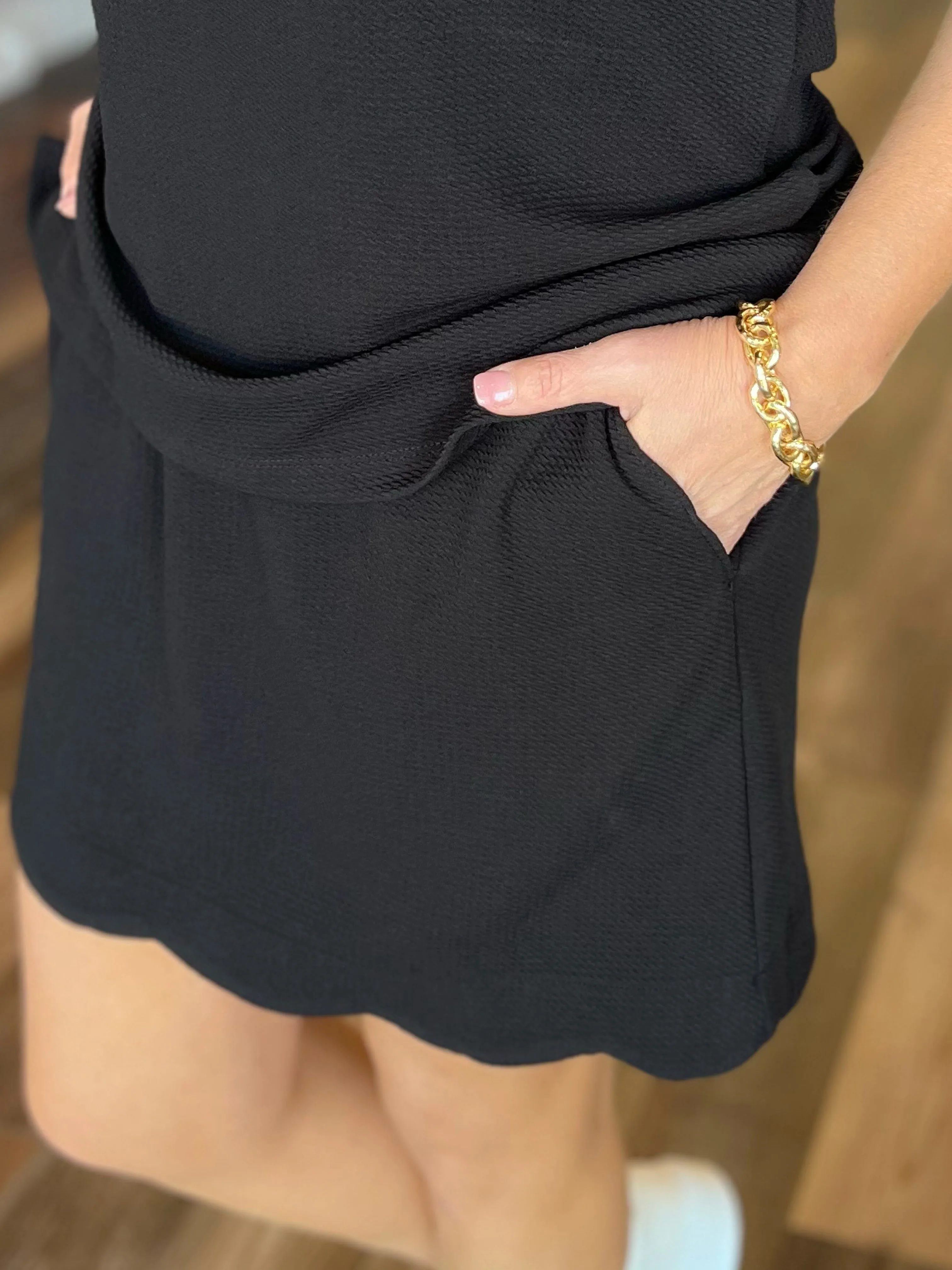Count Me In Textured Set in Black